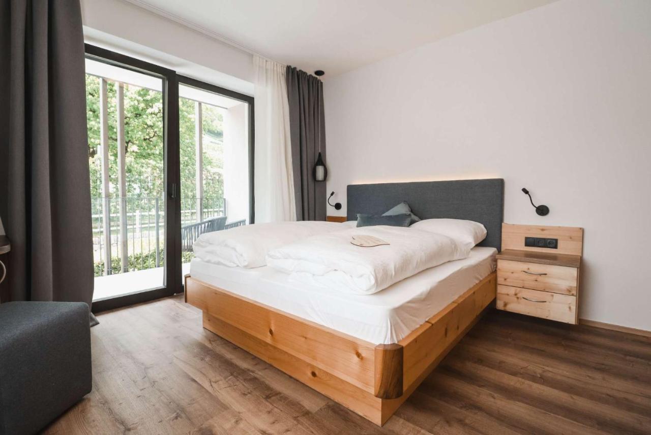 פרצ'ינס Guesthouse Karnatsch מראה חיצוני תמונה