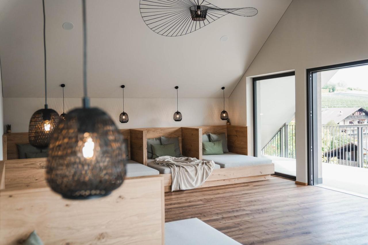 פרצ'ינס Guesthouse Karnatsch מראה חיצוני תמונה